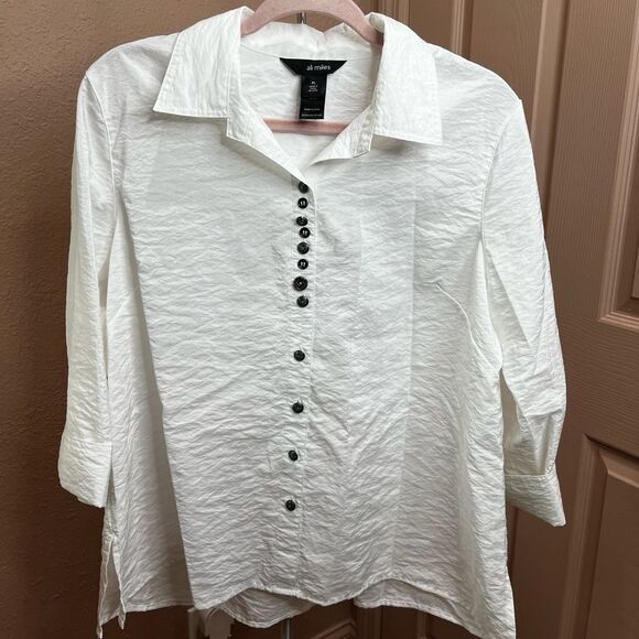 Dillards Ali Miles Button Detail Blouse - Picture 1 of 14